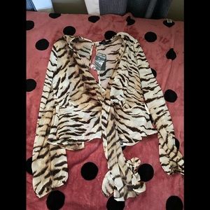 Medium Cheetah Top
